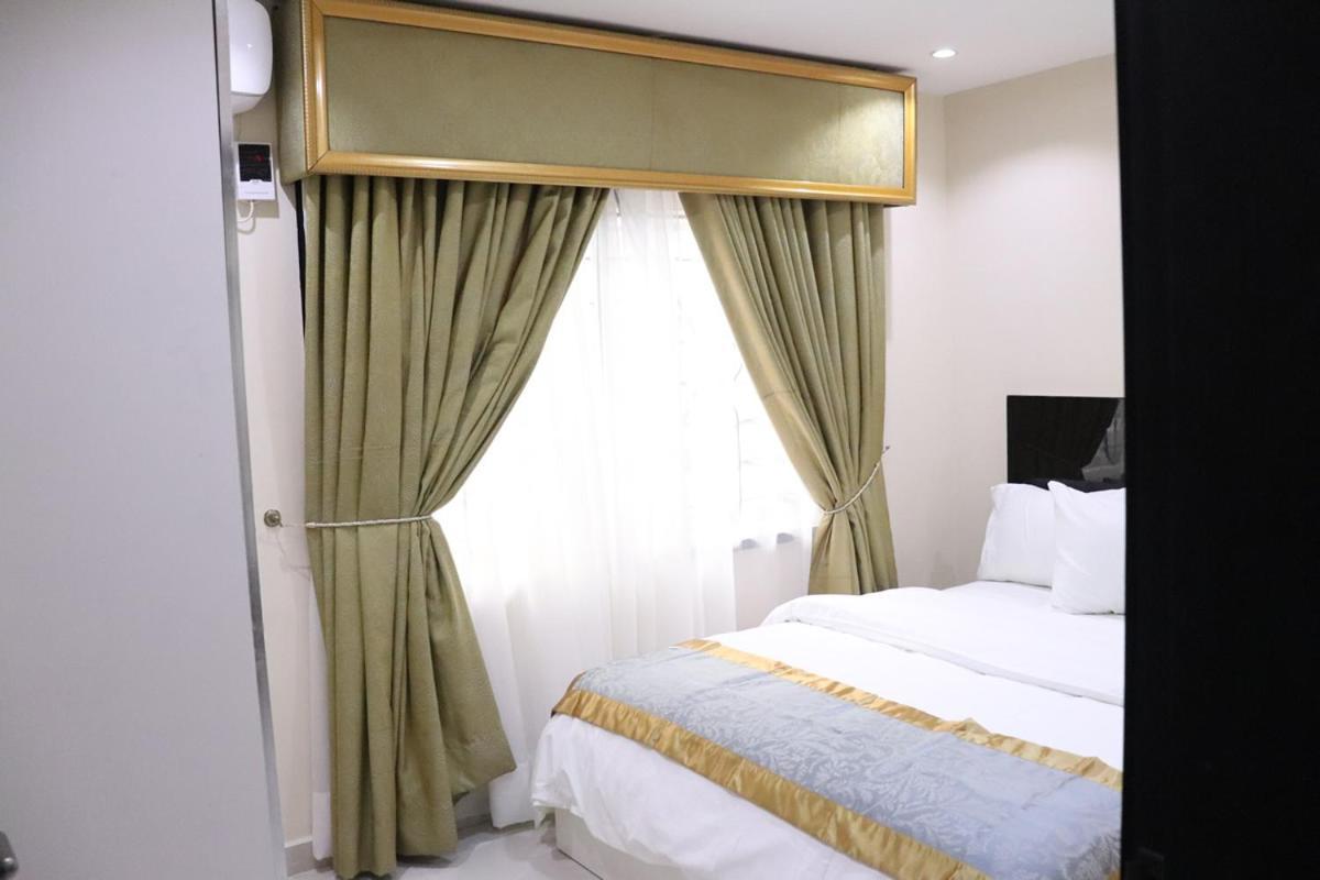 Appleville Suites Ikeja Extérieur photo