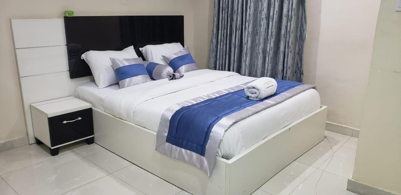 Appleville Suites Ikeja Extérieur photo