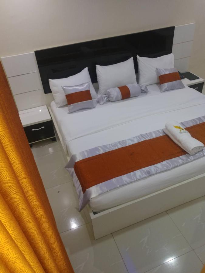 Appleville Suites Ikeja Extérieur photo